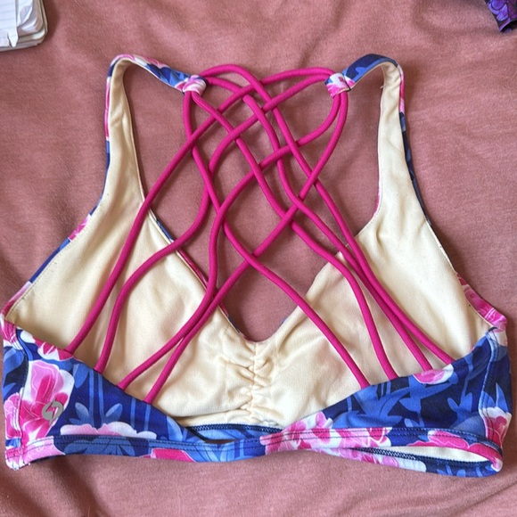 Retired POPFLEX Blogilates Floral Sports Bra - Picture 3 of 3